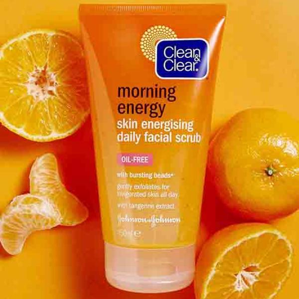 Clean & Clear Morning Energy Skin Brightening Daily Scrub